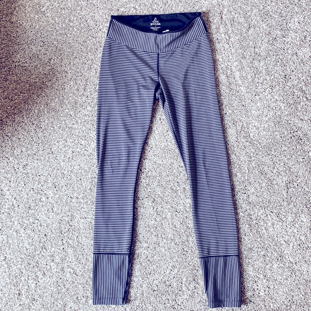 Prana yoga pants, Grey/blk, size S